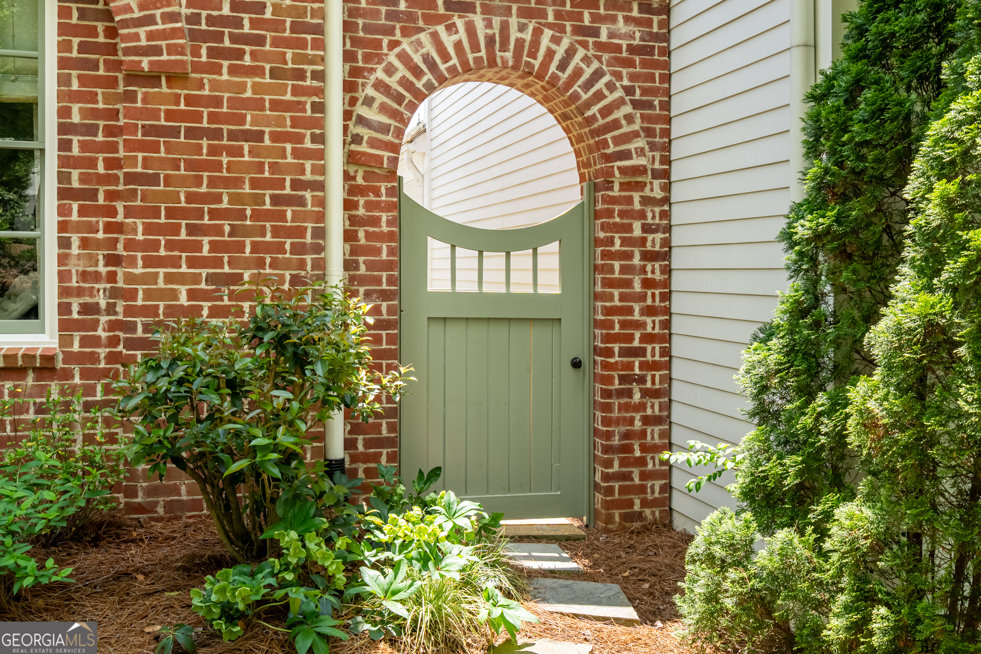 6770 Meeting House RD