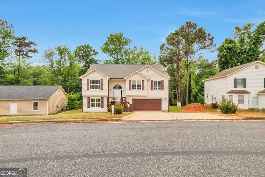Photo of 7086 Sir Galahad Way, Jonesboro, GA 30236 (MLS # 10754421)