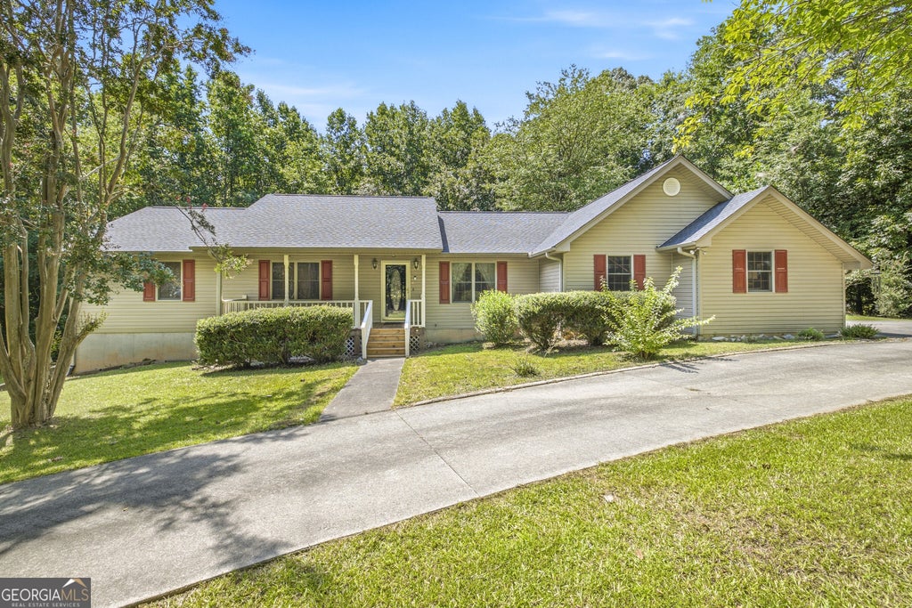 Photo of 2600 Level Grove Road, Cornelia, GA 30531 (MLS # 10827659)