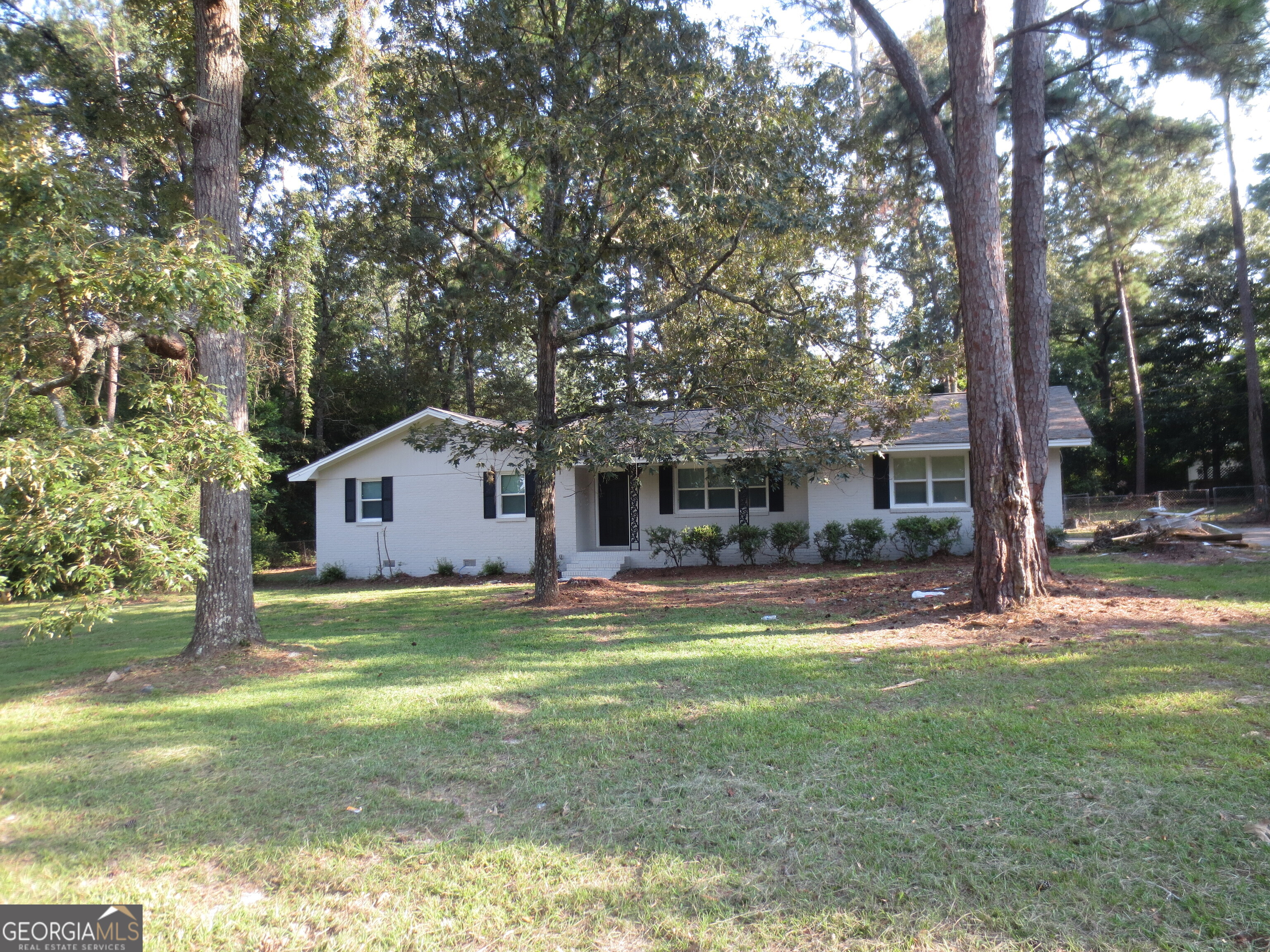 Conveniently located to Robins Air Force Base. This all brick three bedroom, two bath home has been totally remodelled. Owner's bathroom features a beautiful tile shower. Kitchen hosts all new appliances including a refrigerator. An interior laundry and a double car attached garage leaves noting to the wanting. Huge yard is waiting to host your family events.