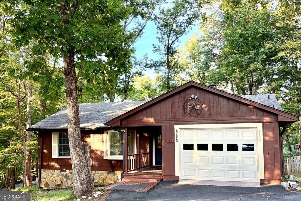 Photo of 1858 Little Pine Mountain Road, Jasper, GA 30143 (MLS # 10856202)