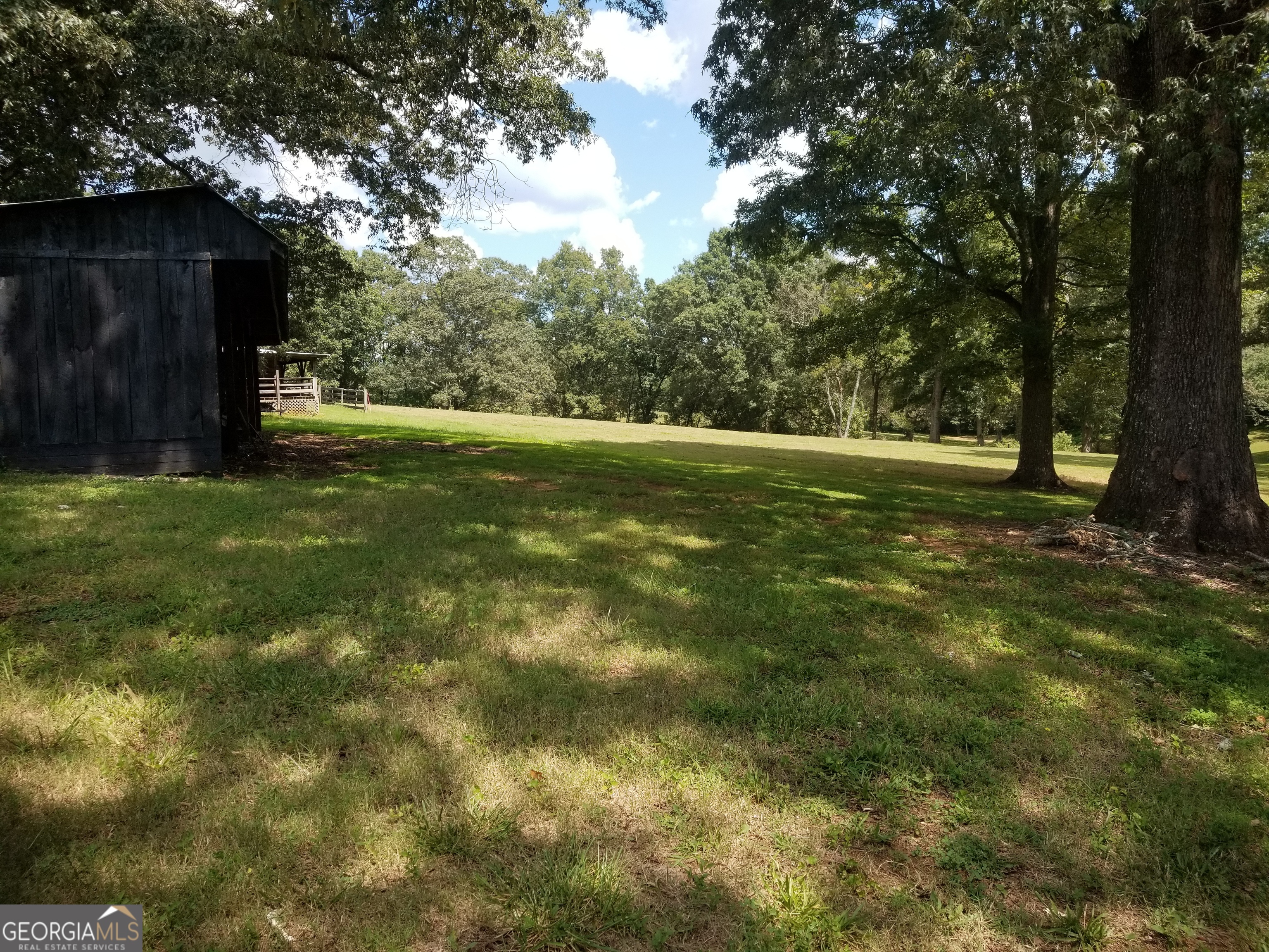 649 Sutton RD