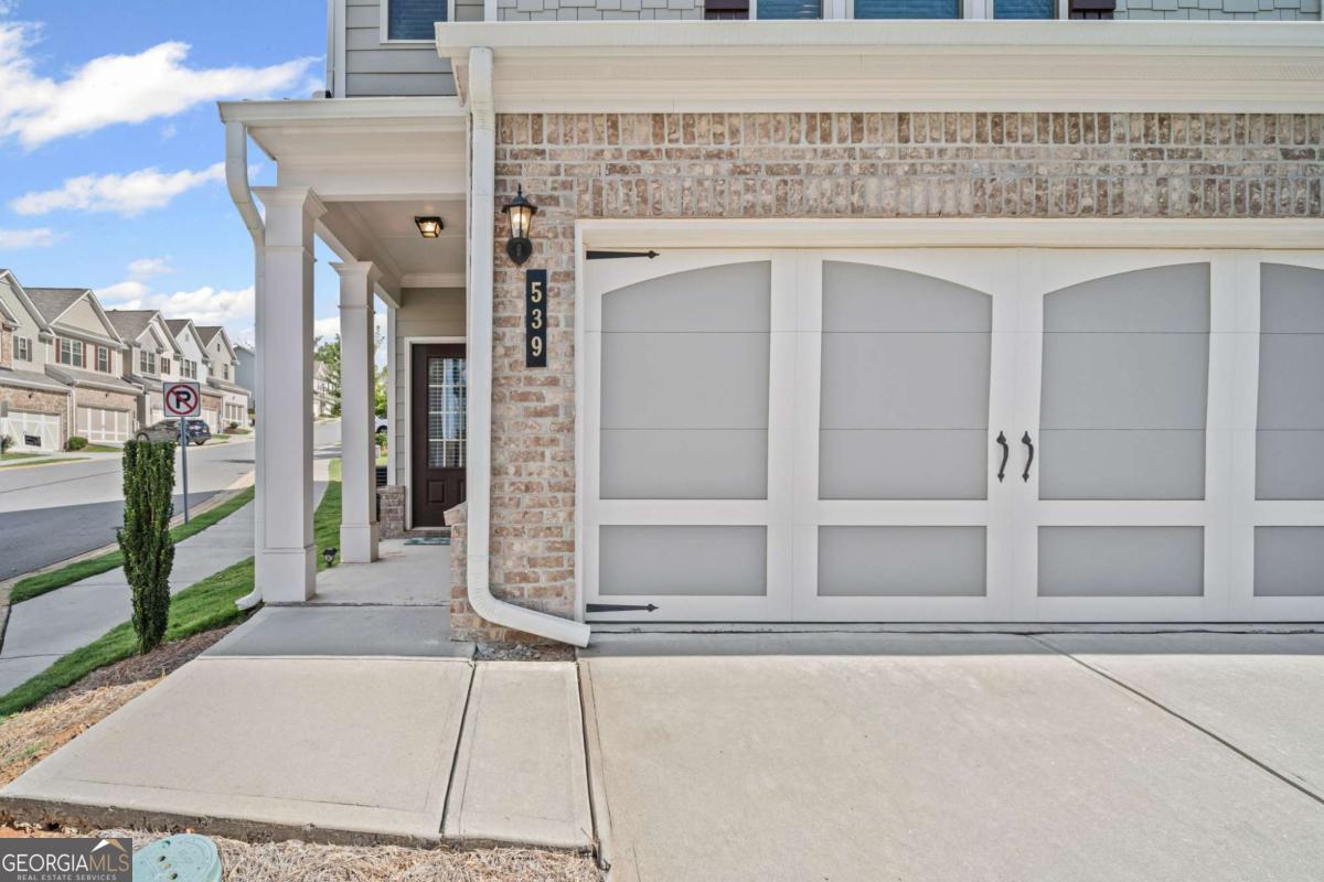 539 Walton DR