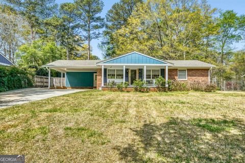 2754 Esquire WAY Tucker GA 30084
