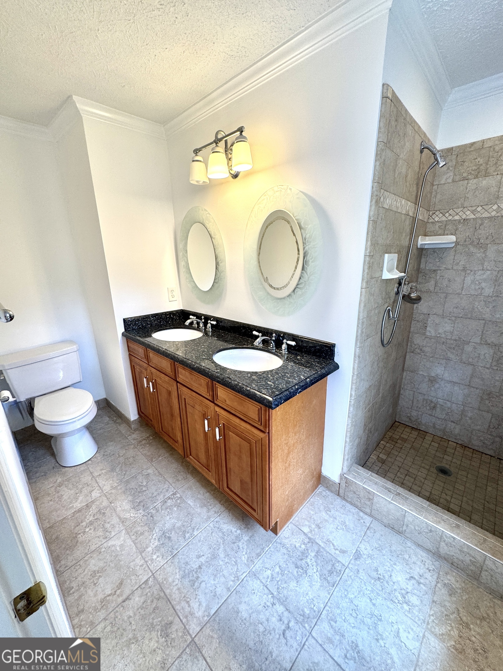 WOODHAVEN AT CHATTAHOOCHEE CROSSING - Residential