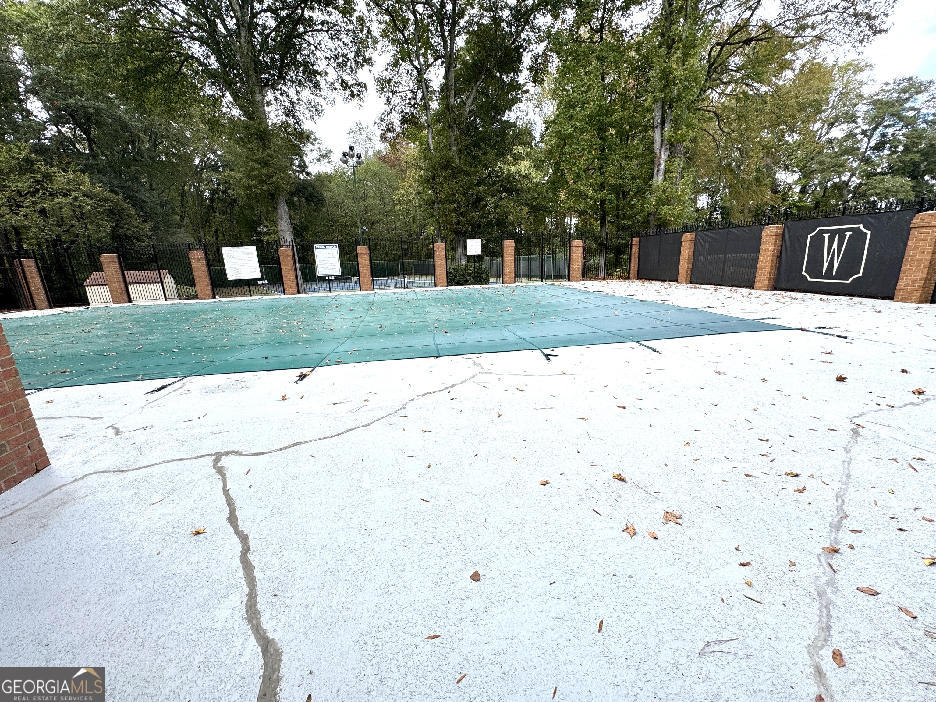 WOODHAVEN AT CHATTAHOOCHEE CROSSING - Residential