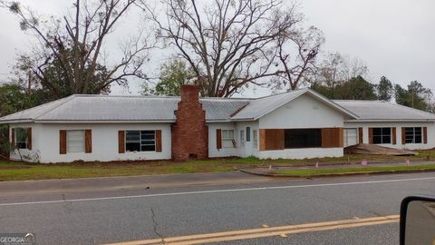 A home in Lyons