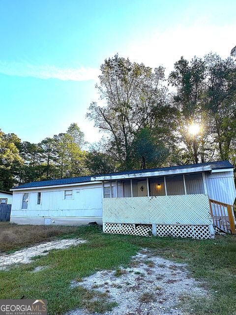 Photo of 114 SKYLAND Drive, Locust Grove, GA 30248 (MLS # 10633965)