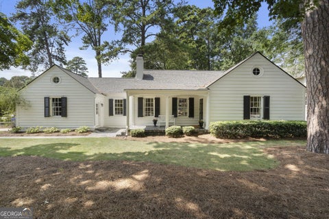 Photo of 835 Glenbrook Drive, Atlanta, GA 30318 (MLS # 10844356)