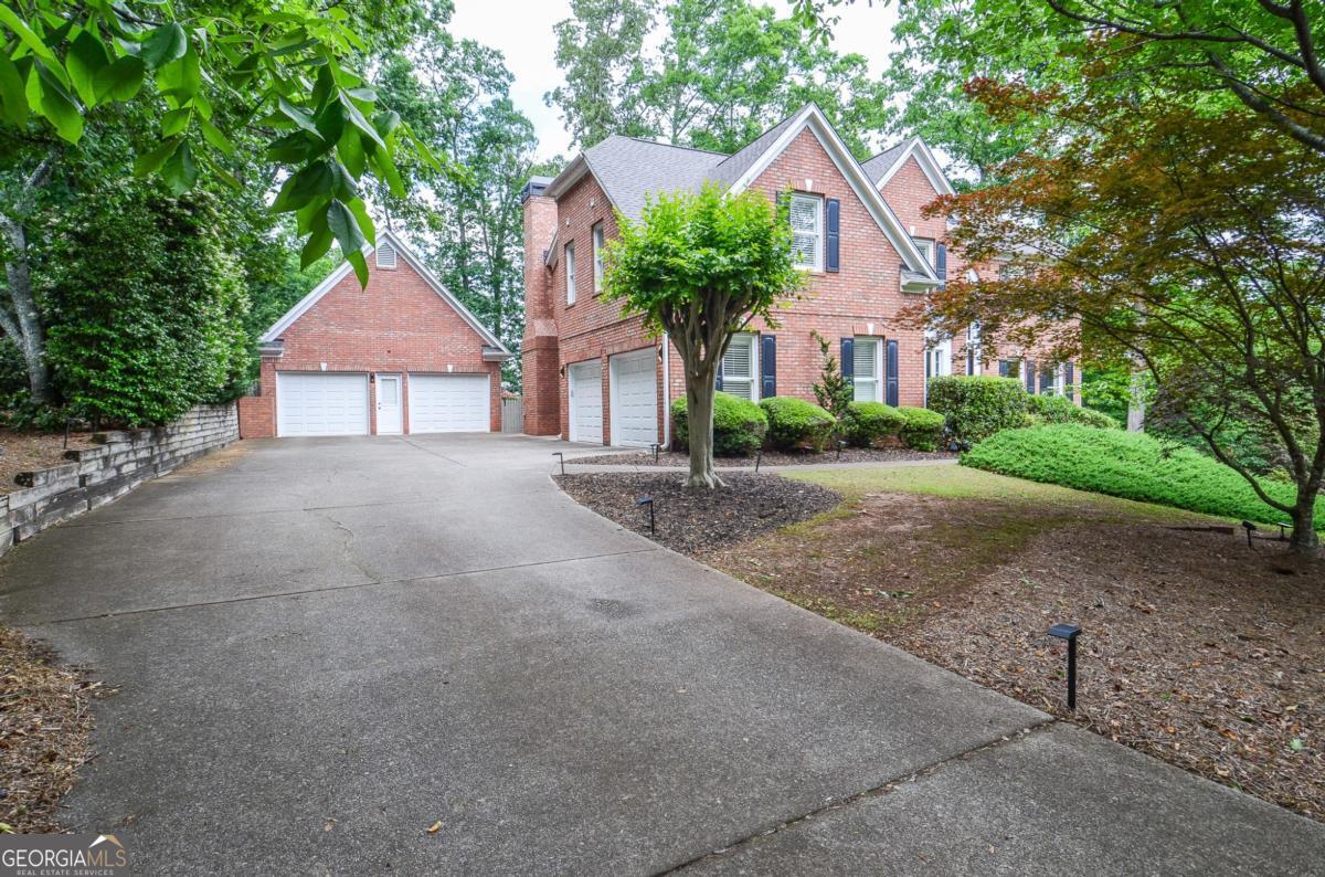 6450 Oak Valley DR