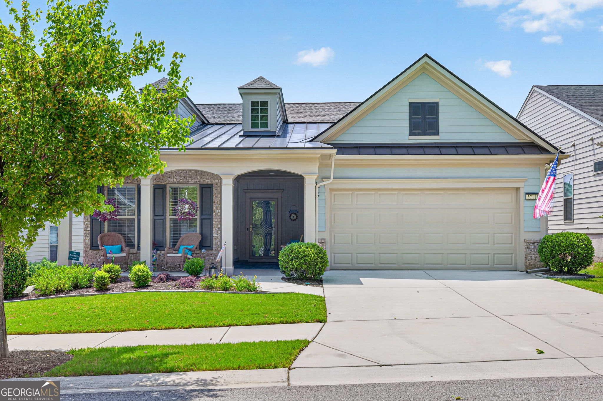 5711 Sierra Bend WAY