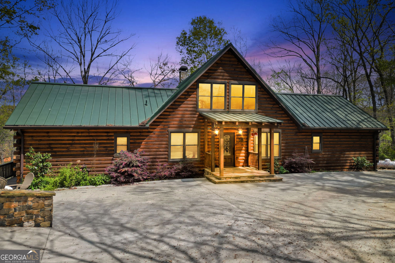 5281 Laurel LN
