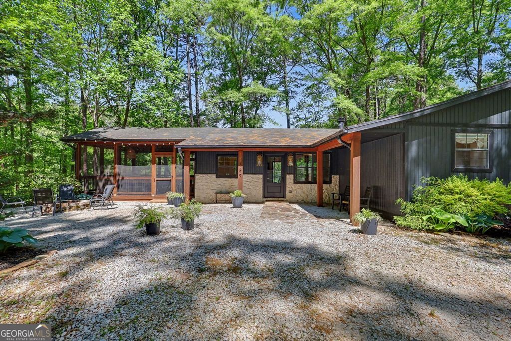 Photo of 159 Manor Oak Trail, Toccoa, GA 30577 (MLS # 10735894)