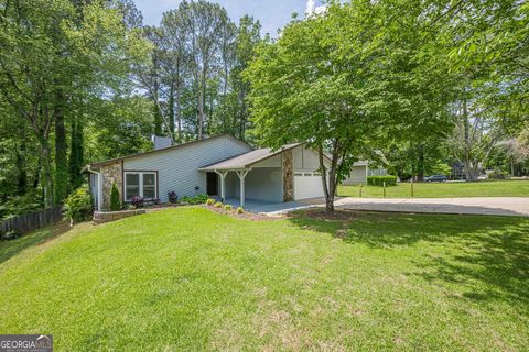 Photo of 9985 Lake Forest Way, Roswell, GA 30076 (MLS # 10514156)