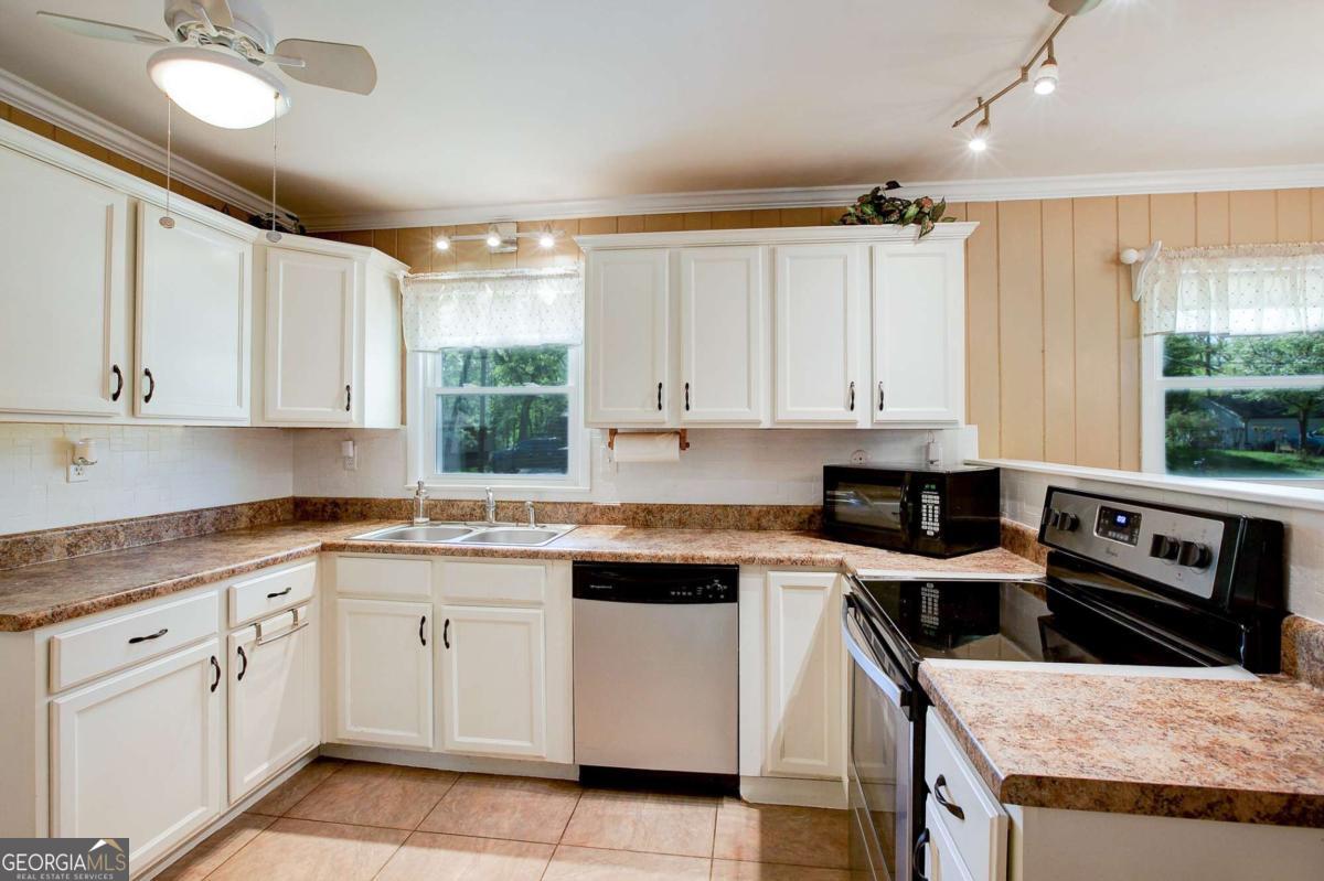 1336 SHIRLEY DR