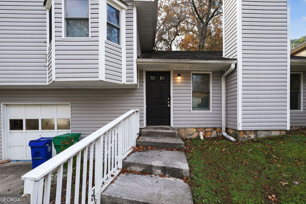 Photo of 5473 Redwood Drive, Stone Mountain, GA 30087 (MLS # 10652751)