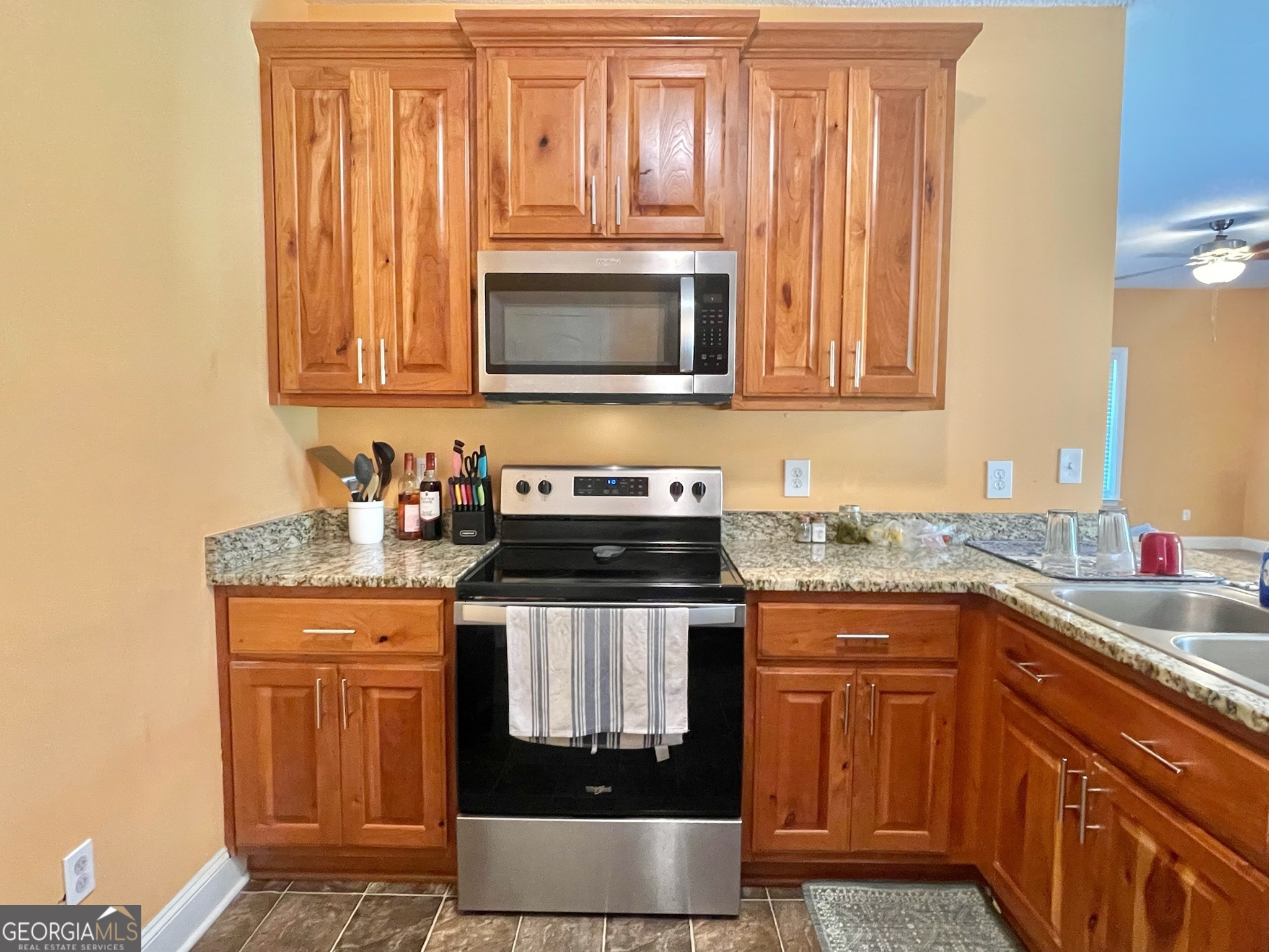 83 Henry Williams RD