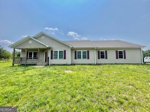 83 Henry Williams RD Toccoa GA 30577