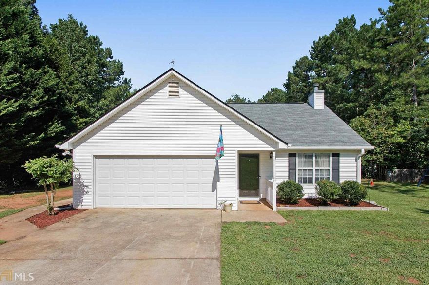**OPEN HOUSE SATURDAY 8/1/20 11AM-1PM** IMMACULATE, 3BR/2BA, 1,373 SQFT, STEP-LESS RANCH STYLE HOME IN THE GROVE! FOYER ENTRANCE. OVER-SIZED LIVING ROOM W/VAULTED CEILING, GORGEOUS LAMINATE HARDWOOD FLOORS, WOOD BURNING FIREPLACE W/TILE SURROUND & CUSTOM CEDAR MANTLE. OPEN, EAT-IN KITCHEN W/TON'S OF CABINET SPACE, TILE FLOORING, TILE BACK-SPLASH, ISLAND/BREAKFAST BAR, & PANTRY. LAUNDRY/MUD ROOM. SEPARATE DINING ROOM W/WAINSCOTING. MASTER ON MAIN W/WALK-IN CLOSET. MASTER BATH W/DUAL VANITIES, PRIVATE WATER CLOSET, SEPARATE SOAKING TUB & SHOWER. 2-ADDITIONAL BEDROOMS ON MAIN W/FULL HALL BATH. 2-CAR ATTACHED GARAGE W/STORAGE. PRIVATE BACKYARD W/LARGE CONCRETE PATIO, STORAGE BUILDING & RV PARKING. CALL AGENT FOR A PRIVATE OR VIRTUAL TOUR TODAY!