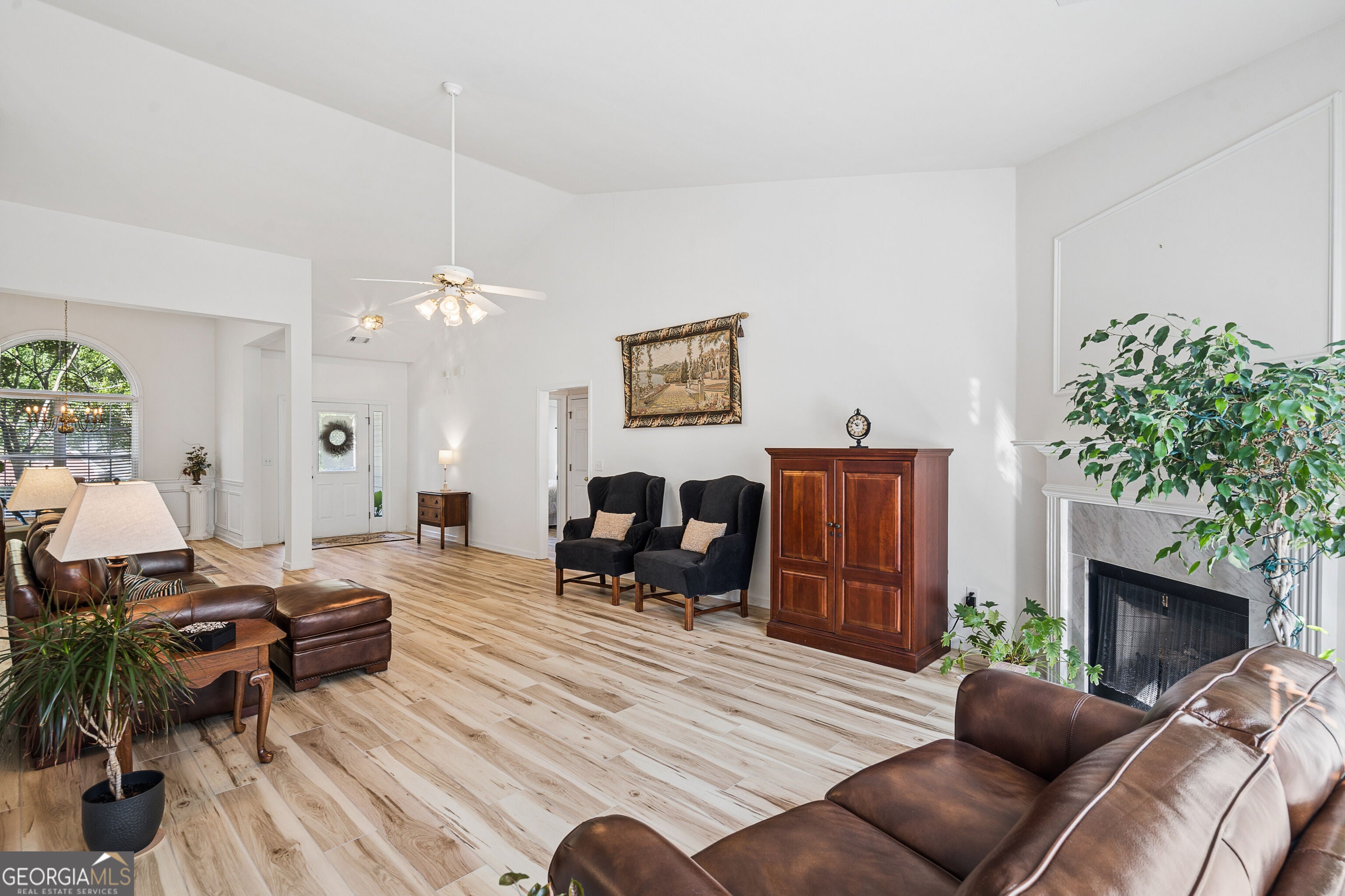 1190 Sunhill DR