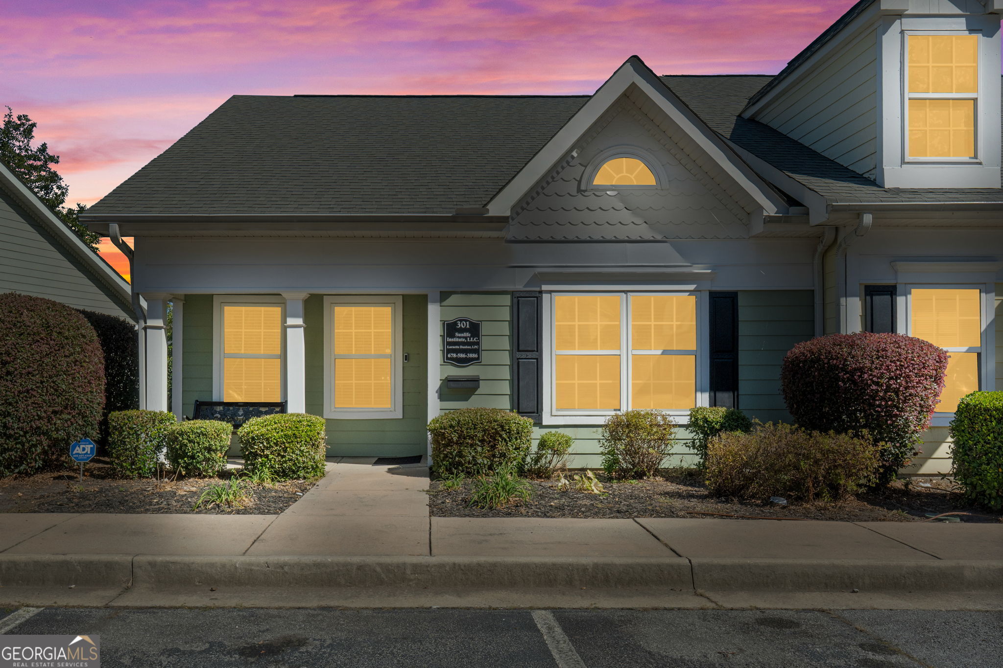 500 W Lanier AVE W 301