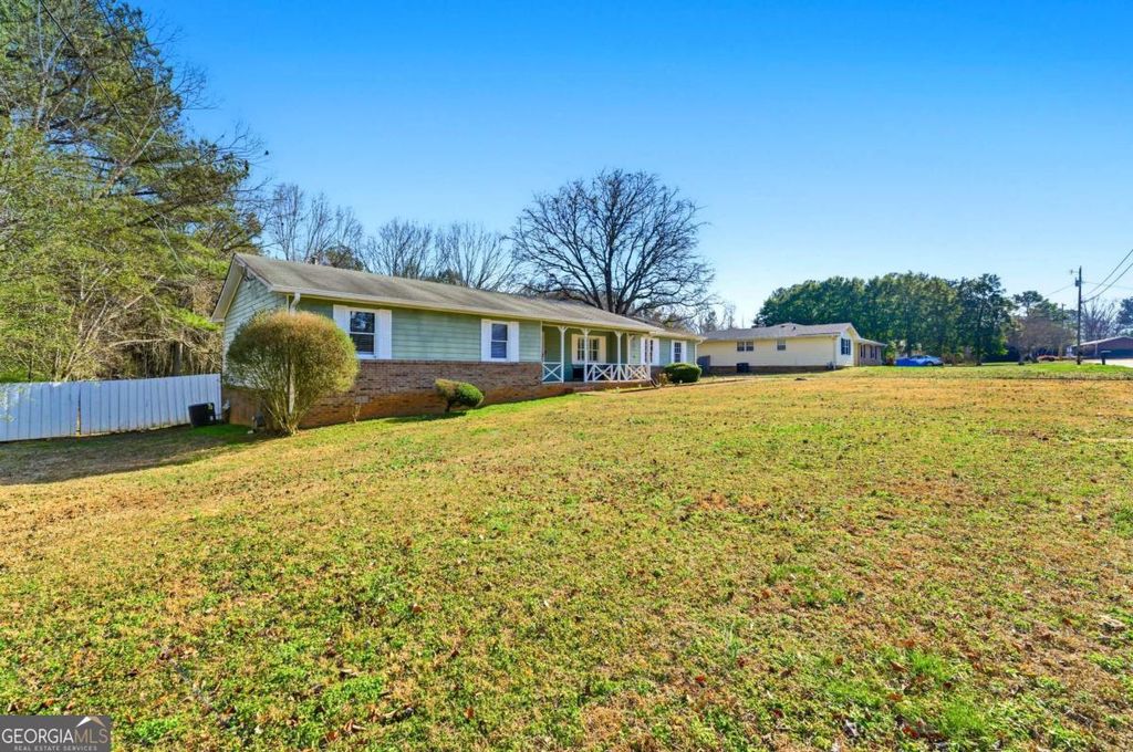 Photo of 2056 Merle Drive SE, Conyers, GA 30013 (MLS # 10685127)