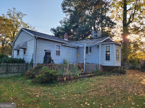 A home in Toccoa