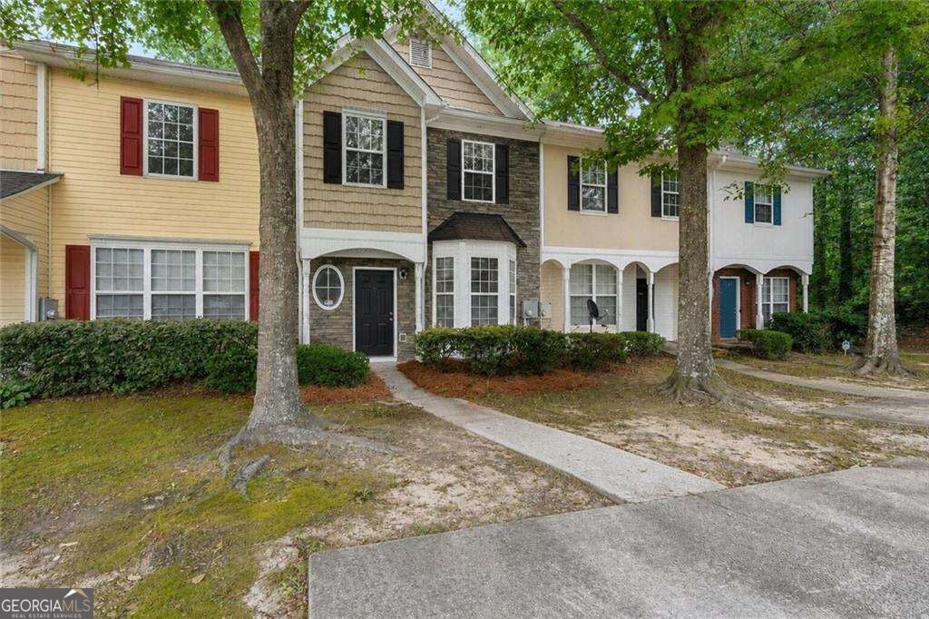 Photo of 6114 Camden Forrest Drive, Riverdale, GA 30296 (MLS # 10880299)