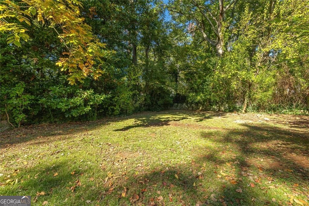 Atlanta, Georgia 30324, United States, 4 Bedrooms Bedrooms, ,3 BathroomsBathrooms,Residential,Active,239256