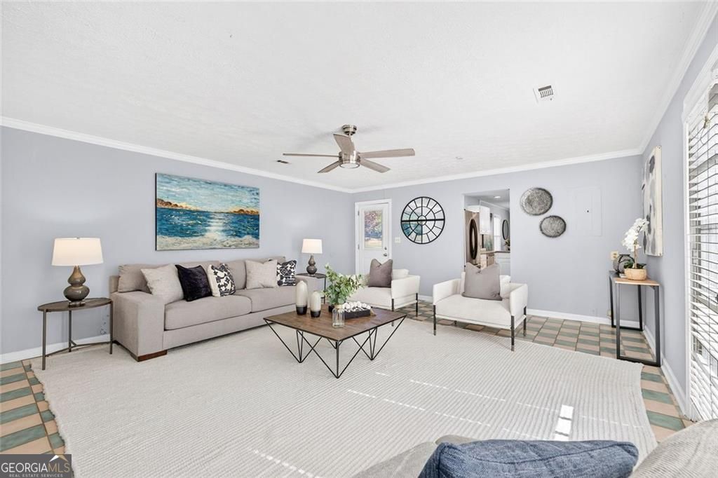 Atlanta, Georgia 30324, United States, 4 Bedrooms Bedrooms, ,3 BathroomsBathrooms,Residential,Active,239256