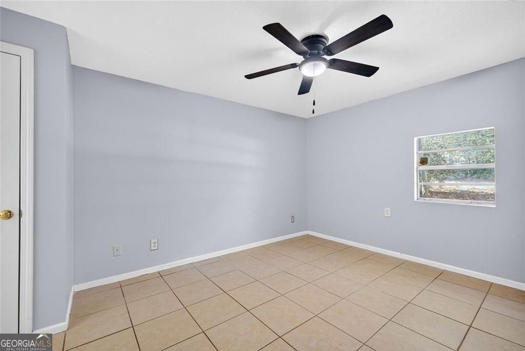 Atlanta, Georgia 30324, United States, 4 Bedrooms Bedrooms, ,3 BathroomsBathrooms,Residential,Active,239256