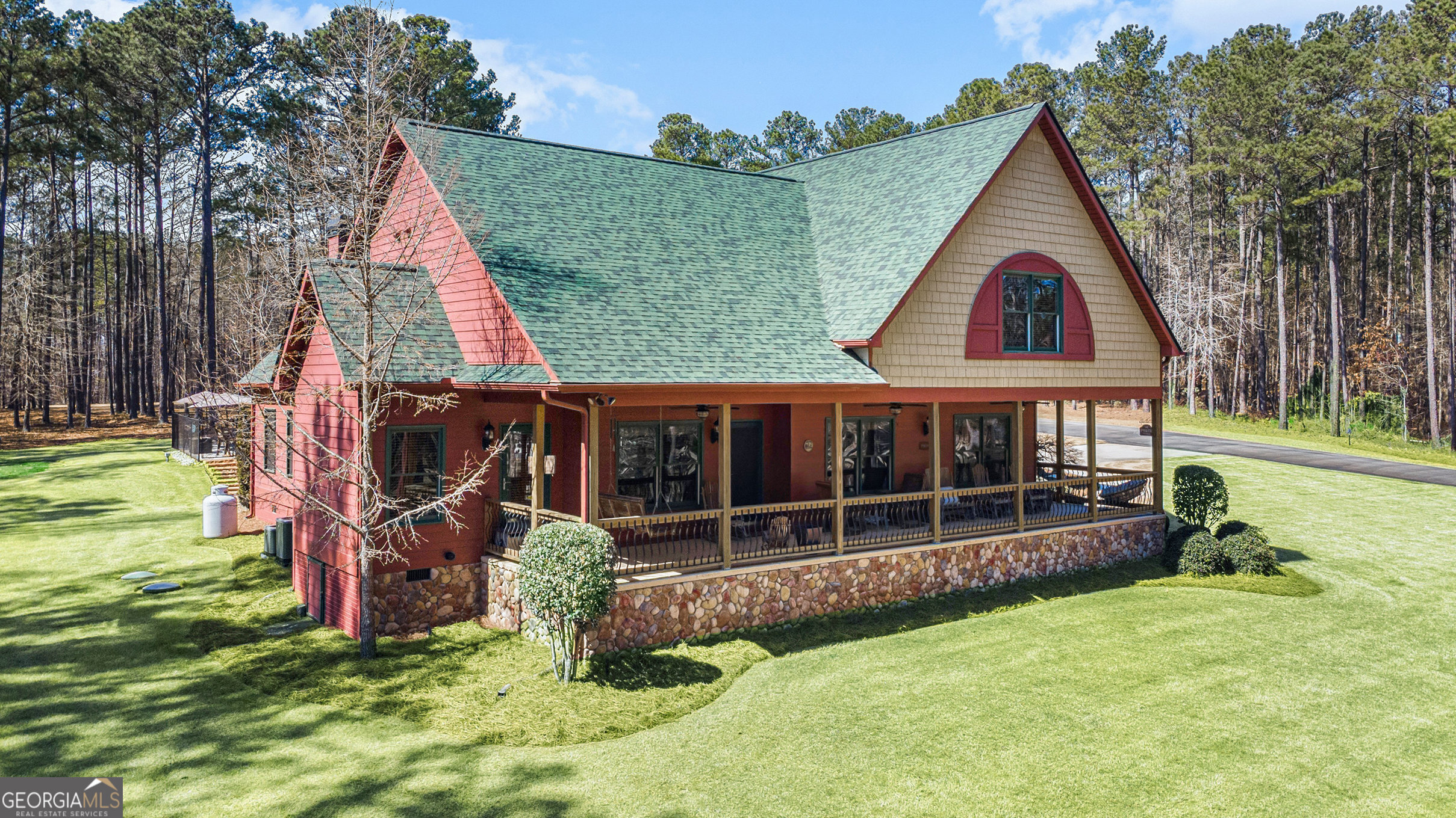 430 Moccasin Gap RD