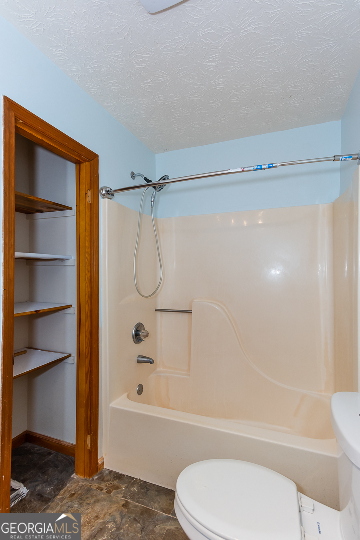 Covington, Georgia 30016, United States, 3 Bedrooms Bedrooms, ,2 BathroomsBathrooms,Residential,Active,215585