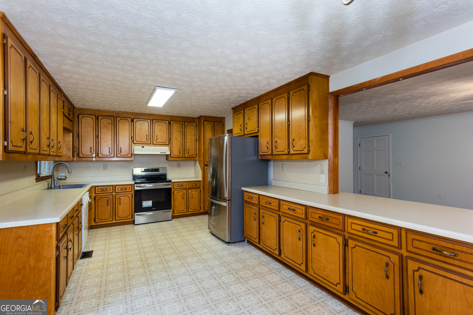 Covington, Georgia 30016, United States, 3 Bedrooms Bedrooms, ,2 BathroomsBathrooms,Residential,Active,215585