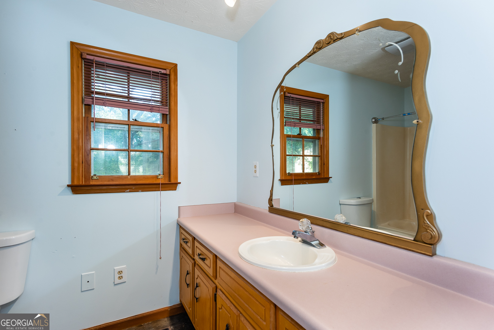 Covington, Georgia 30016, United States, 3 Bedrooms Bedrooms, ,2 BathroomsBathrooms,Residential,Active,215585