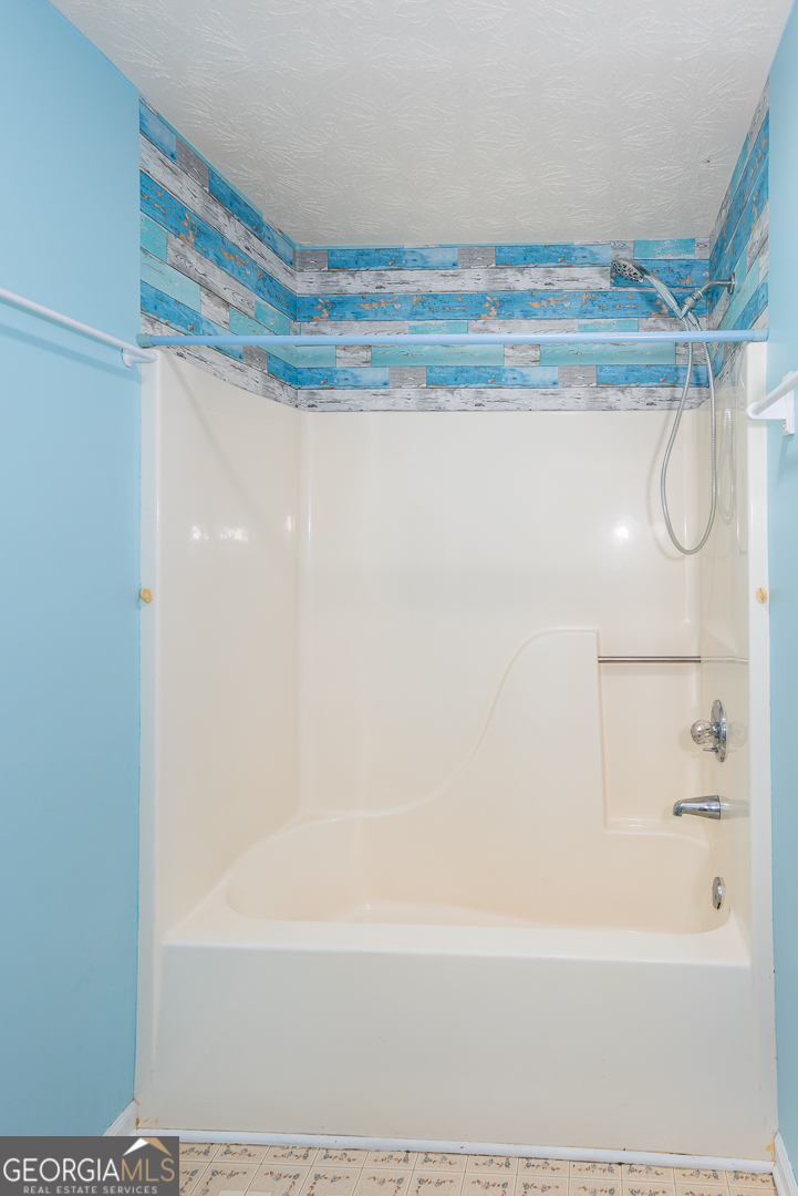 Covington, Georgia 30016, United States, 3 Bedrooms Bedrooms, ,2 BathroomsBathrooms,Residential,Active,215585