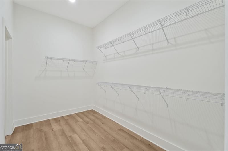 Gainesville, Georgia 30506, United States, 4 Bedrooms Bedrooms, ,3 BathroomsBathrooms,Residential,Active,221212