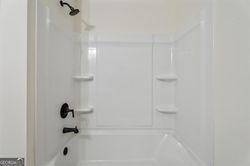 Gainesville, Georgia 30506, United States, 4 Bedrooms Bedrooms, ,3 BathroomsBathrooms,Residential,Active,221212