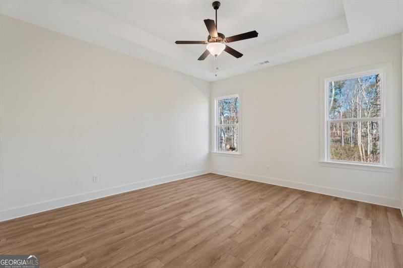 Gainesville, Georgia 30506, United States, 4 Bedrooms Bedrooms, ,3 BathroomsBathrooms,Residential,Active,221212