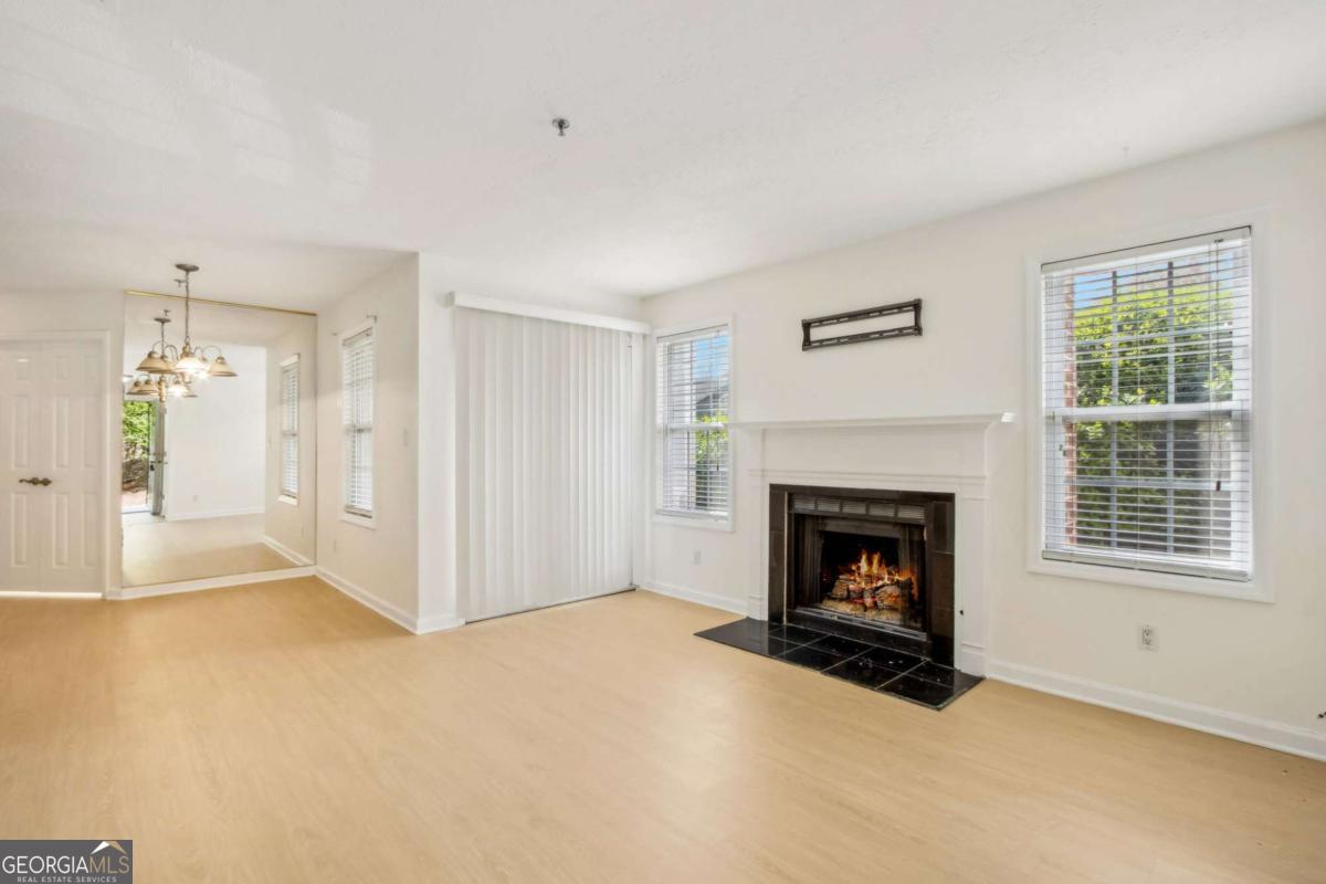 5638 River Heights XING SE