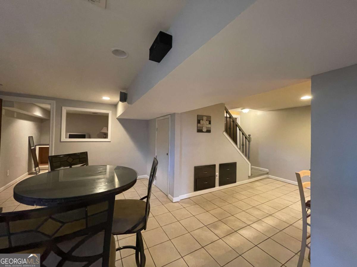 Kings Wood Estates - Residential Lease