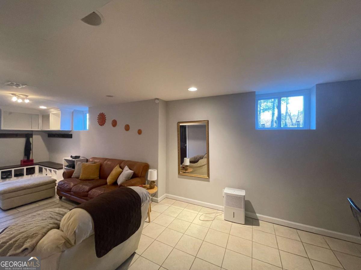 Kings Wood Estates - Residential Lease
