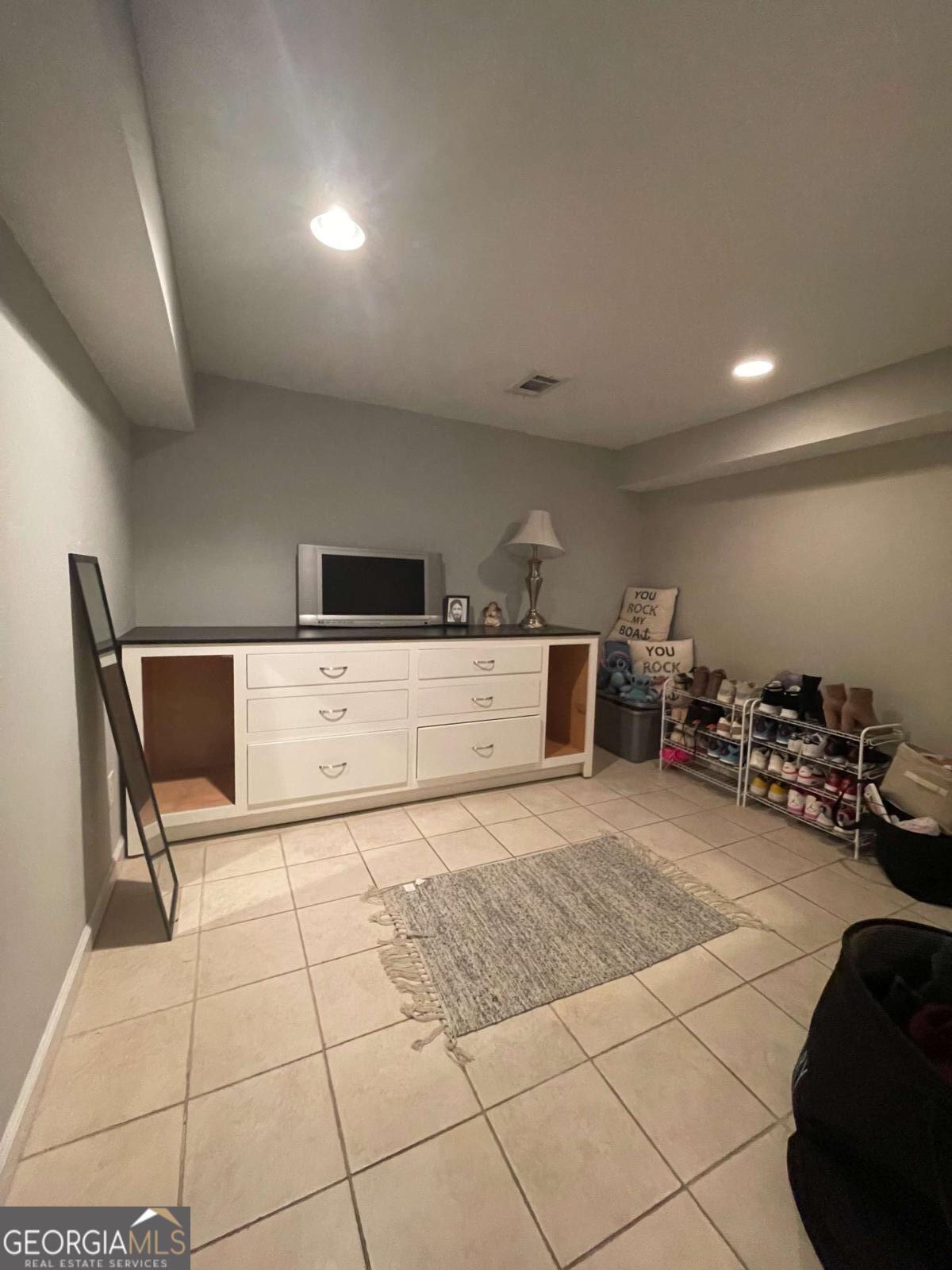 Kings Wood Estates - Residential Lease