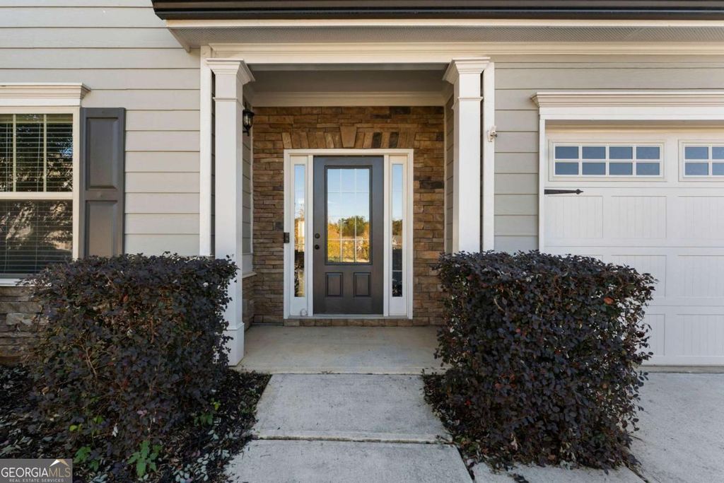 Photo of 10 Canterbury Walk SE, Cartersville, GA 30120 (MLS # 10656696)