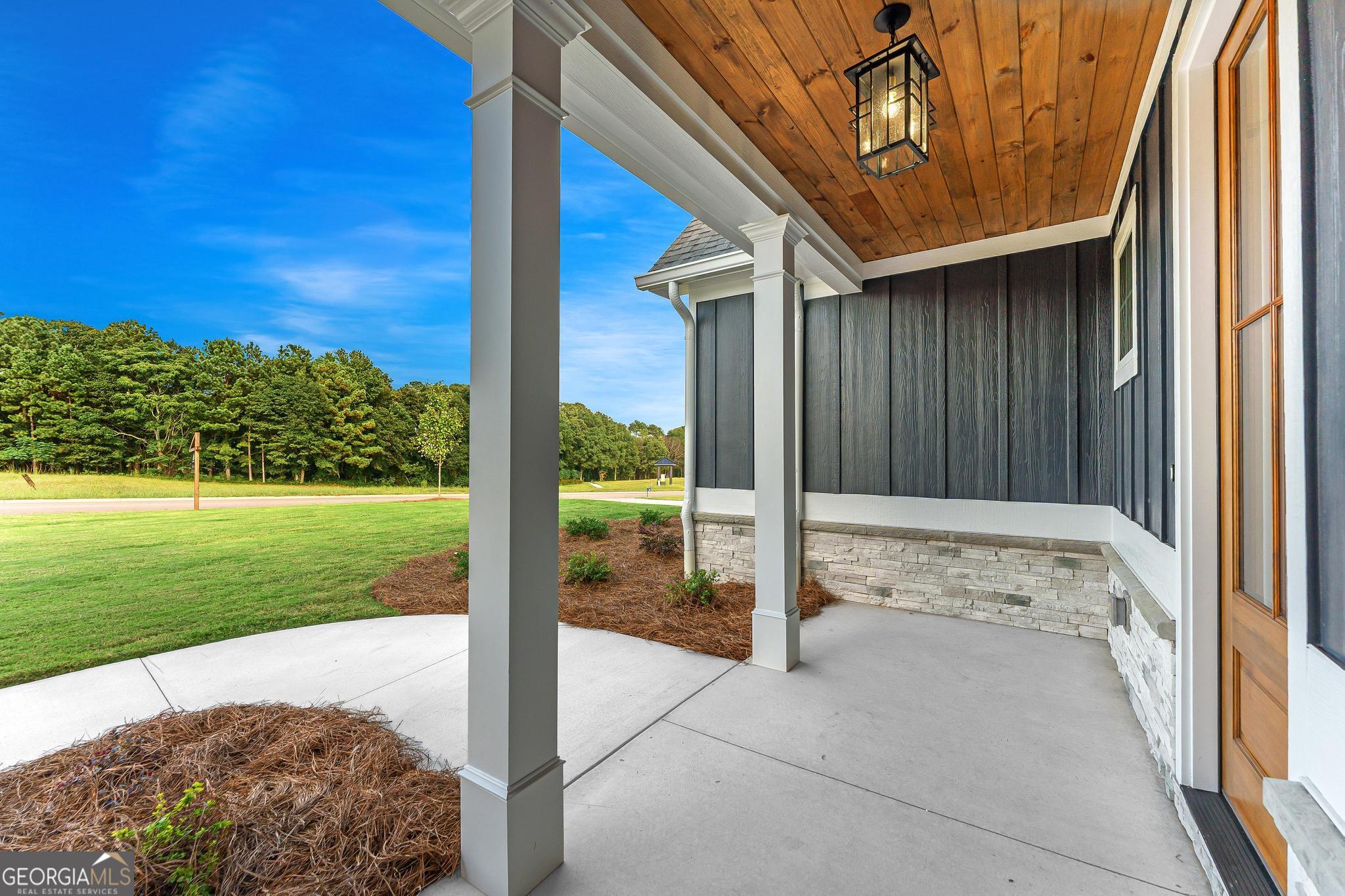 78 South Pointe DR