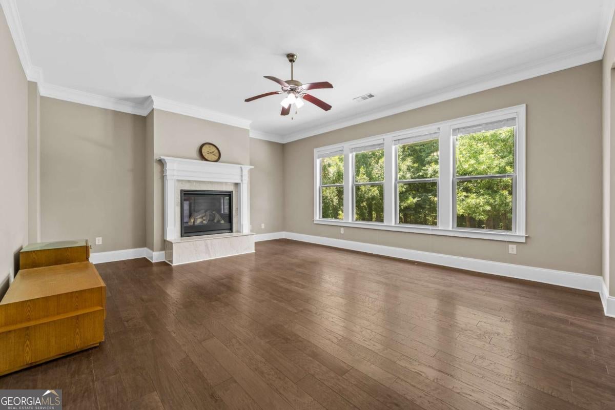 3760 Kentwood CT