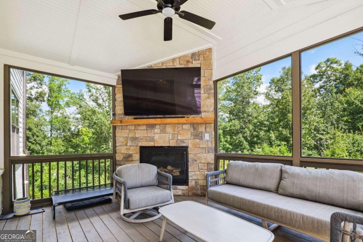 TANGLEWOOD ESTATES - Residential