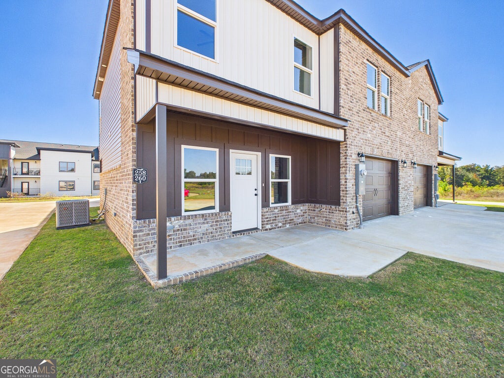 Photo of 258 Beau Claire Circle, Byron, GA 31008 (MLS # 10879670)