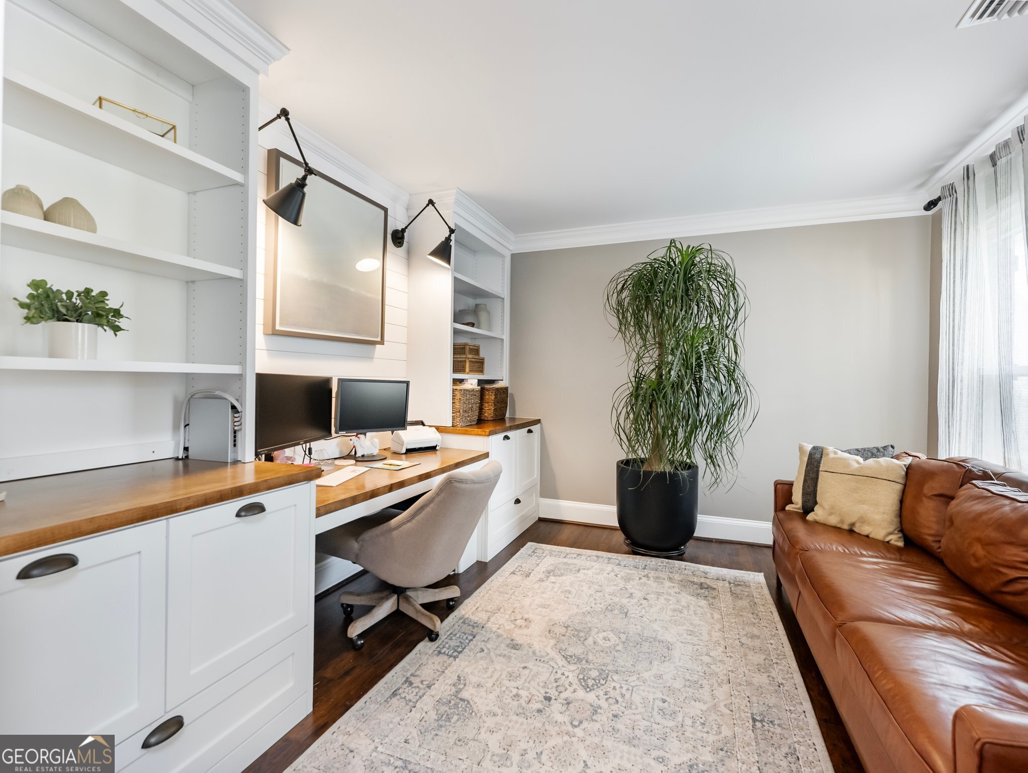 3965 Hamilton View WAY