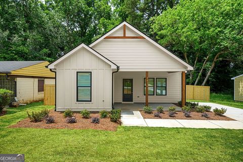 Photo of 1470 Monteel Drive NW, Atlanta, GA 30318 (MLS # 10769697)
